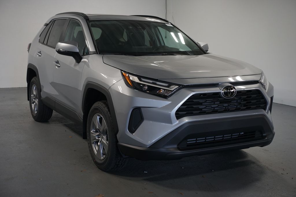 Thumbnail: 2025 Toyota RAV4 - 3