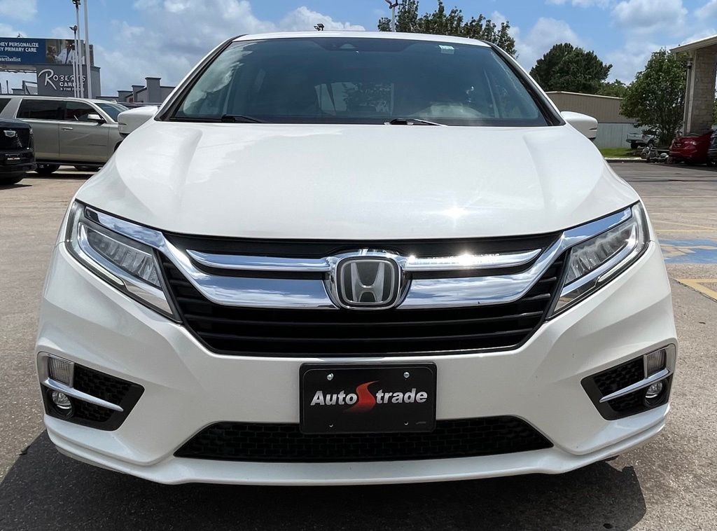 2018 Honda Odyssey Elite White at Community Honda