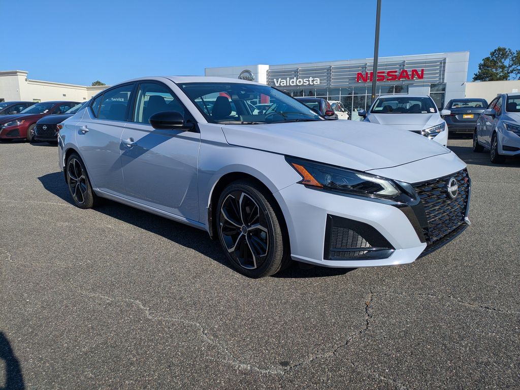 New 2025 Nissan Altima Sedan