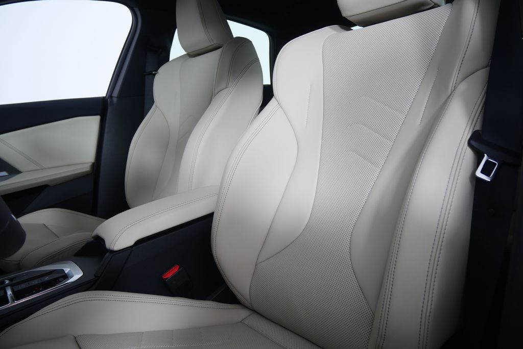 Thumbnail: 2026 BMW 2 Series - 11