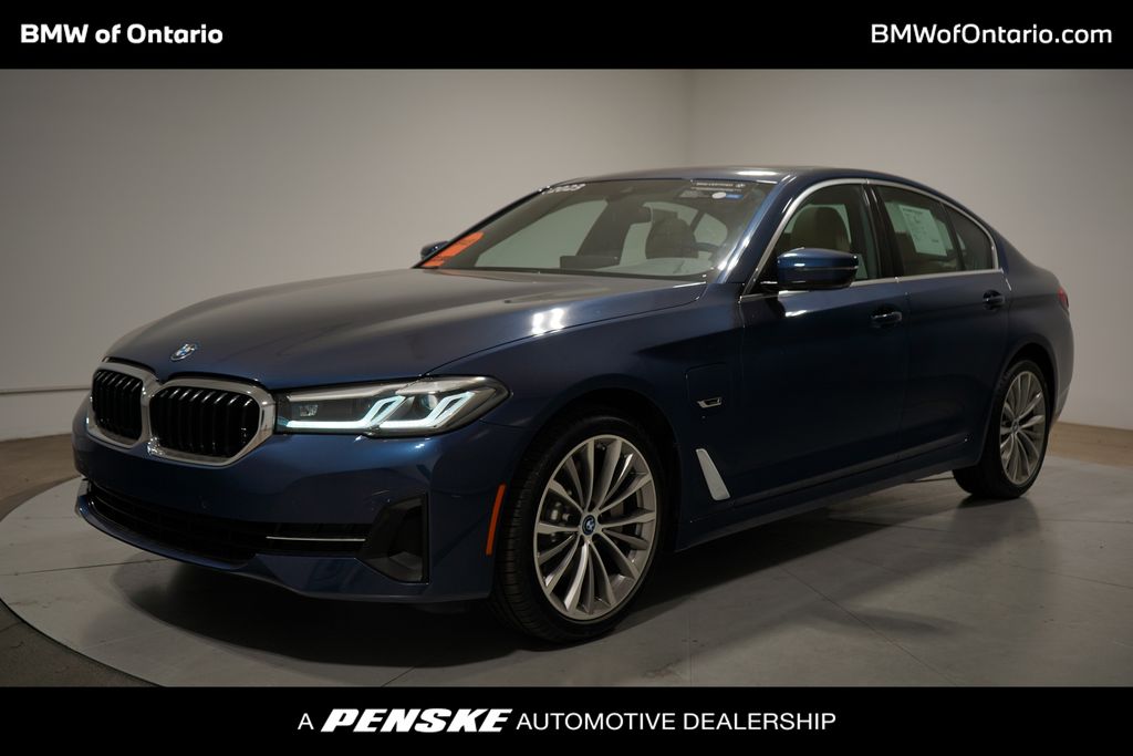 Thumbnail: 2023 BMW 5 Series - 1