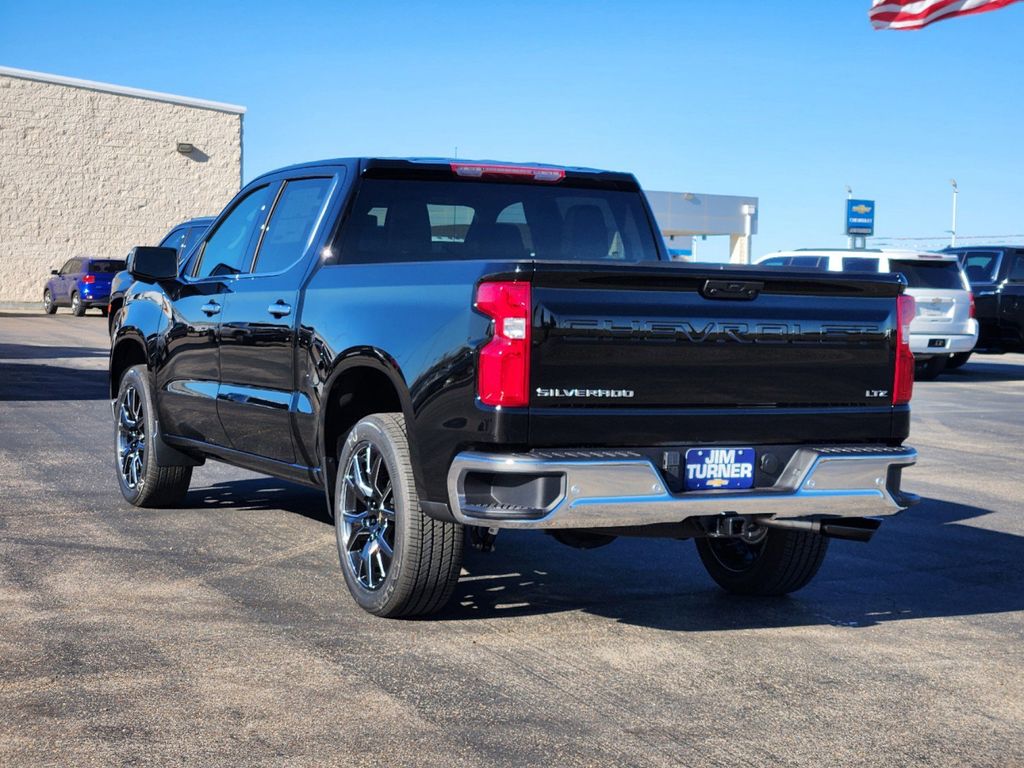 2025 Chevrolet Silverado 1500 LTZ 4