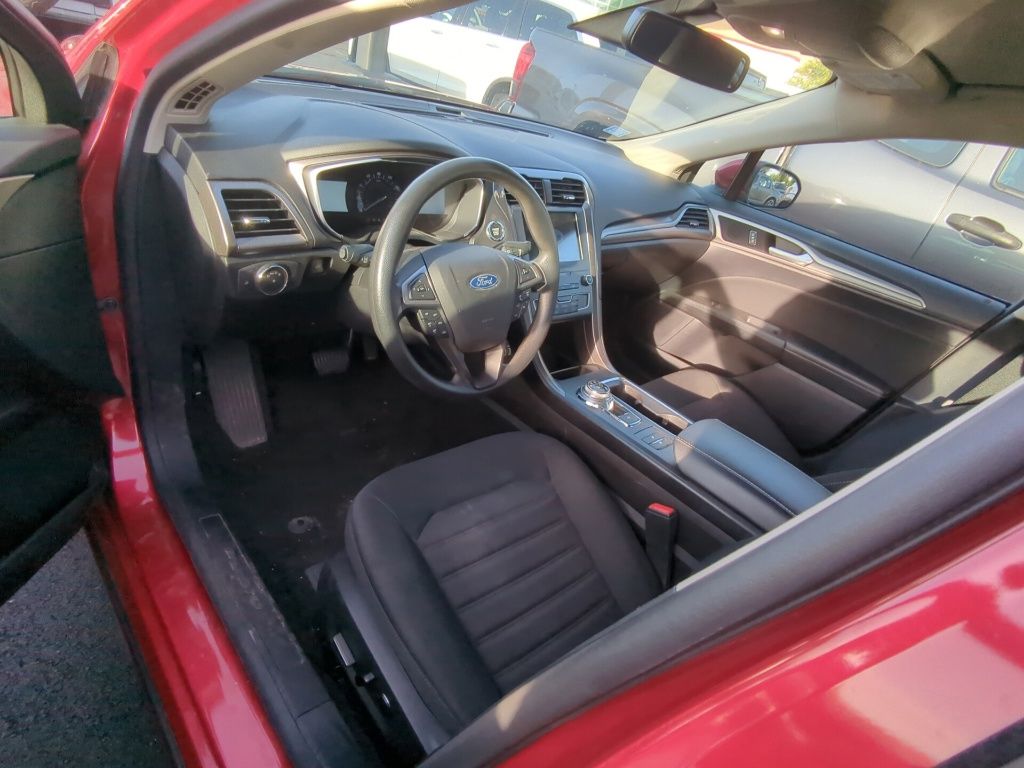 View vehicle photo 7