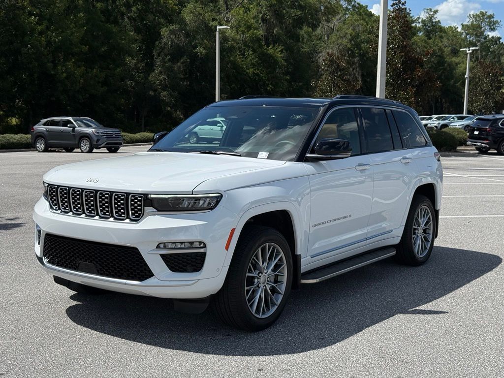 Bright White Clearcoat 2025 Jeep Grand Cherokee SUV / Crossover Four-Wheel Drive 8-Speed Automatic