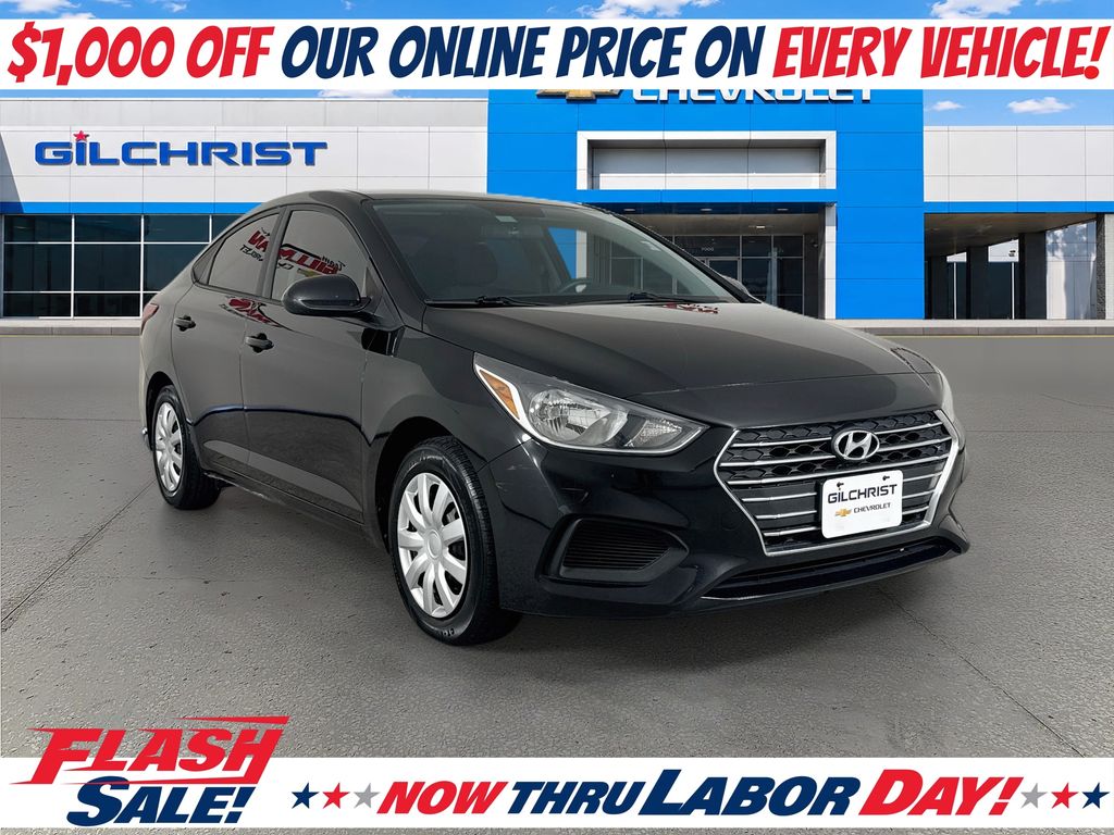 Absolute Black Pearl 2022 Hyundai Accent Sedan Front-Wheel Drive Continuously Variable Transmission