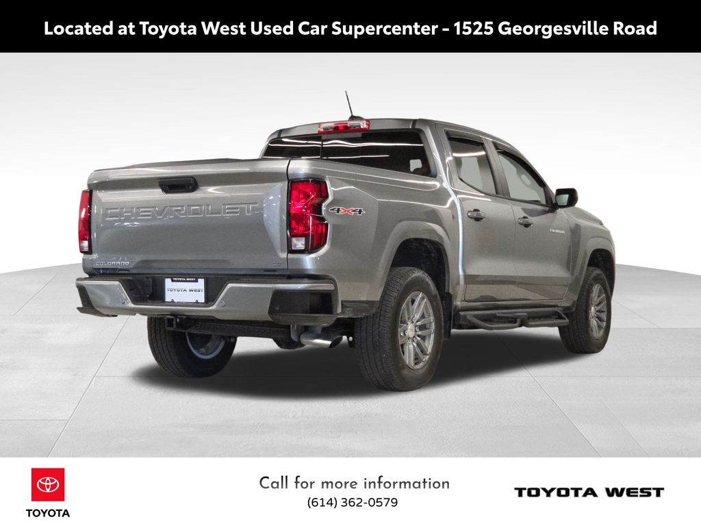2024 Chevrolet Colorado LT photo 5