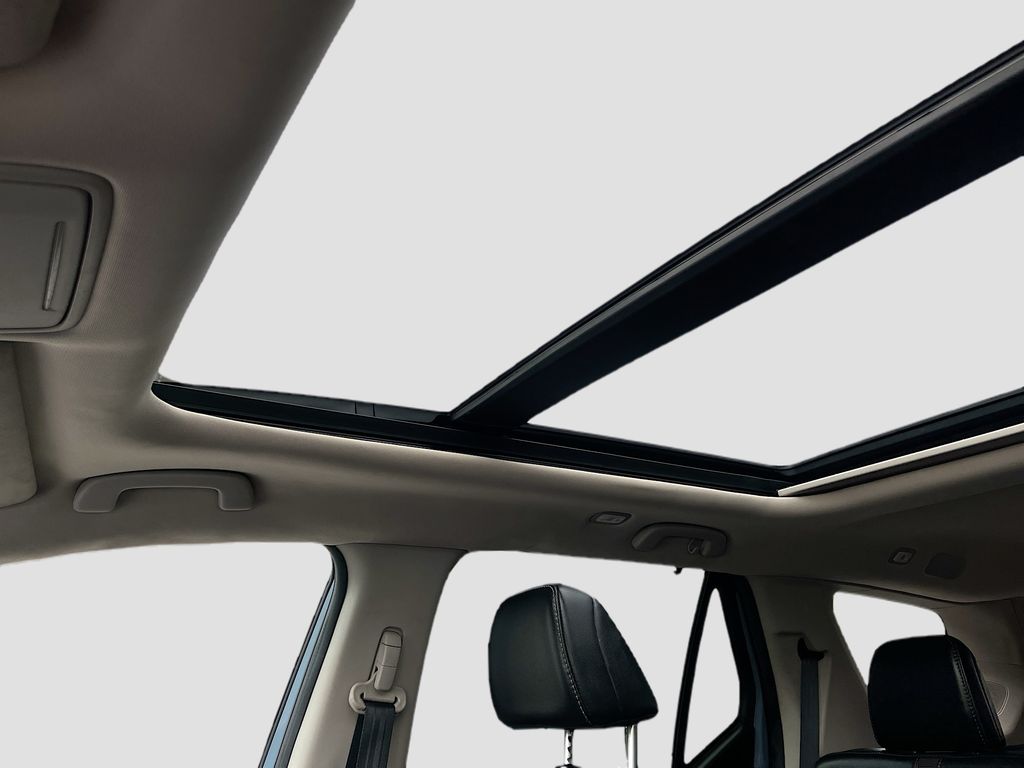 Used 2023 Gray Honda Touring image 22
