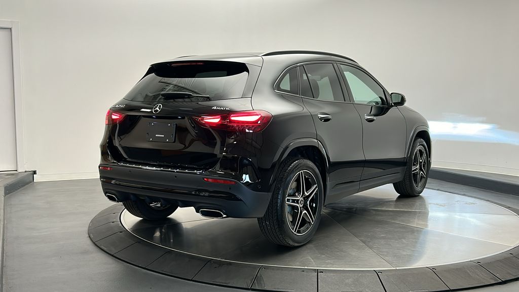 2025 Mercedes-Benz GLA 250 4MATIC 7