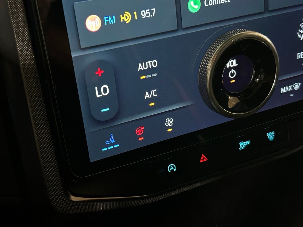 Used 2023 Agate Black Metallic Ford Platinum image 23