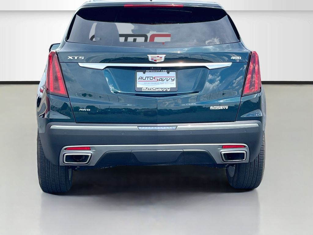 Used 2025 Green Cadillac Premium Luxury image 6