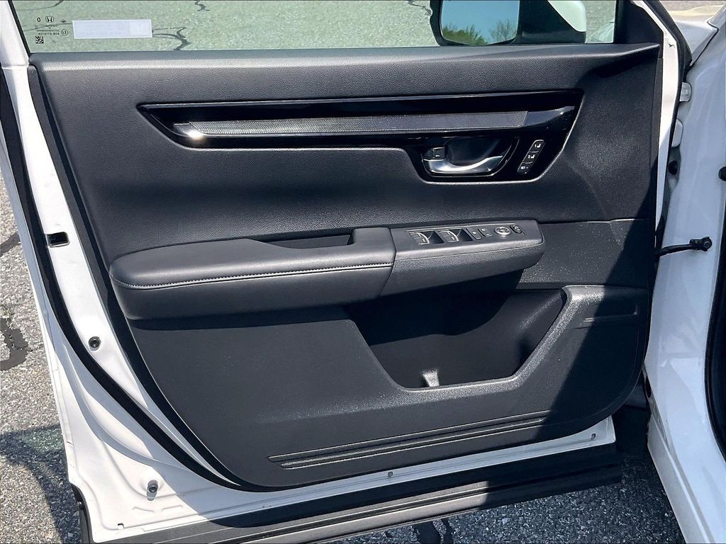 2025 Honda CR-V — photo 9