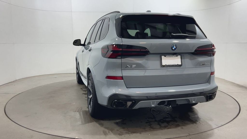 Thumbnail: 2026 BMW X5 - 7