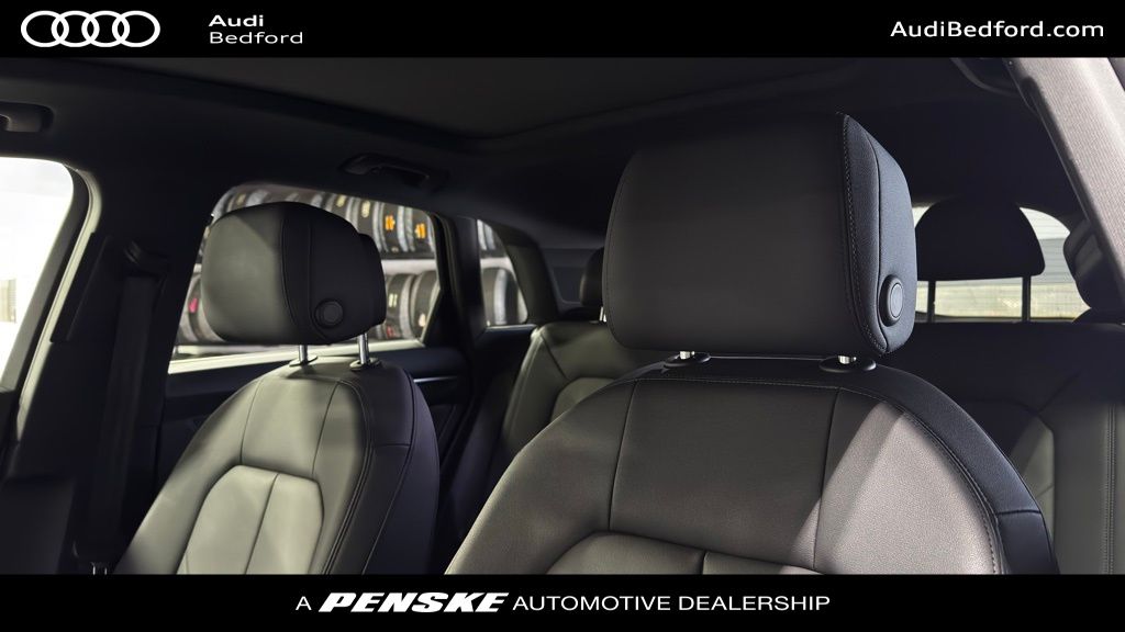 Thumbnail: 2025 Audi Q3 - 11