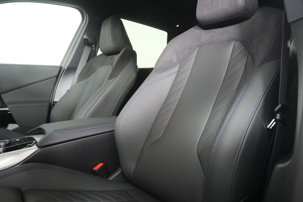 Thumbnail: 2026 BMW X3 - 10