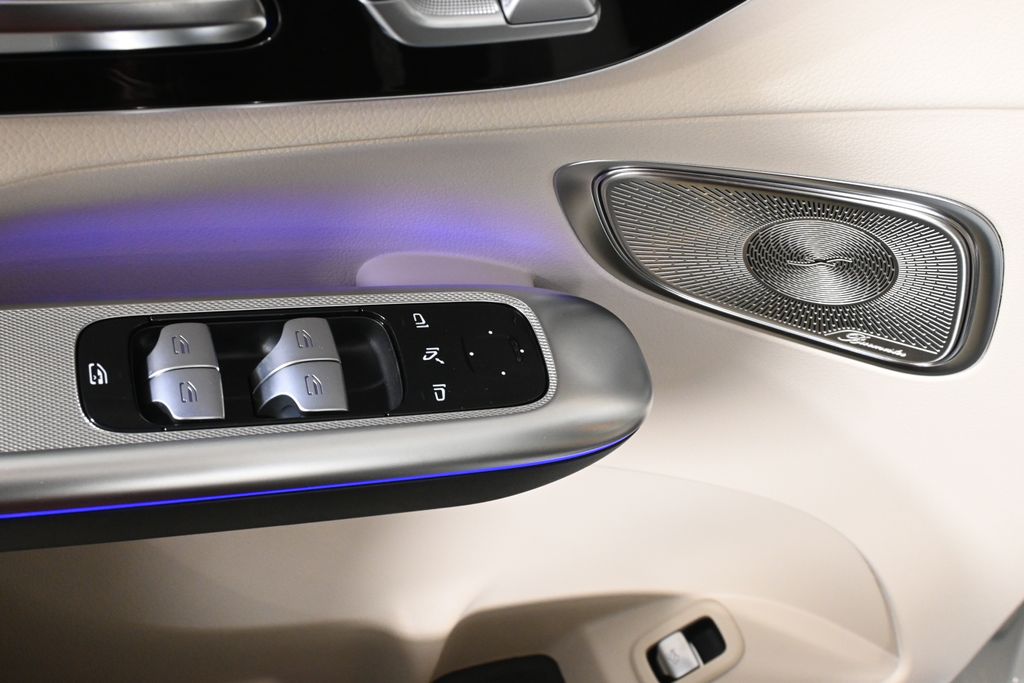 Thumbnail: 2026 Mercedes-Benz GLC - 29