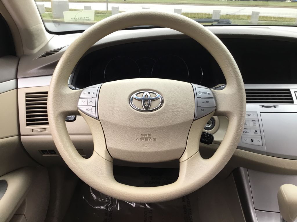 Thumbnail: 2009 Toyota Avalon - 18