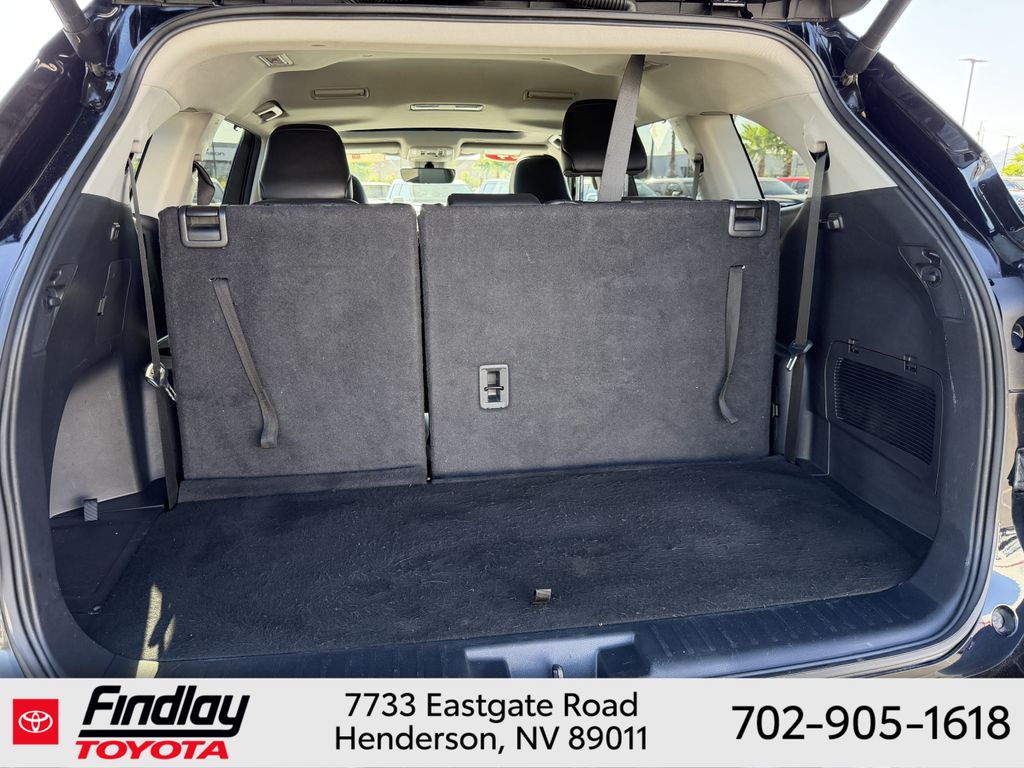 Used 2024 Toyota Highlander SUV