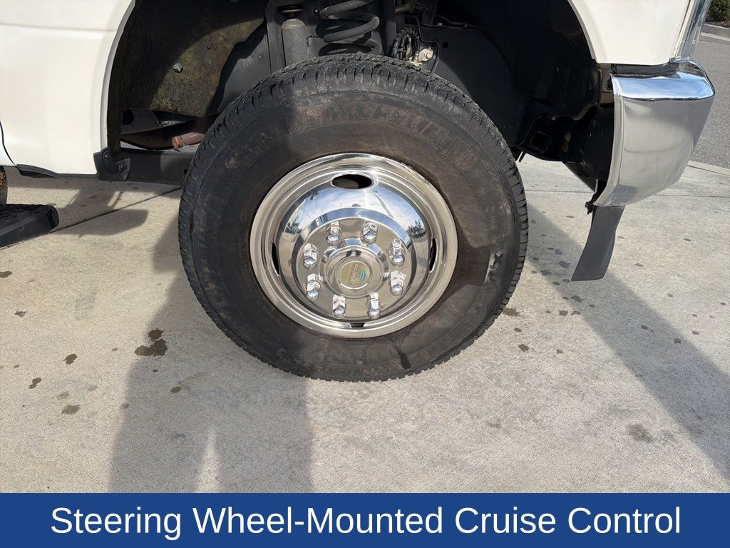 2021 Ford F-350 Chassis XL