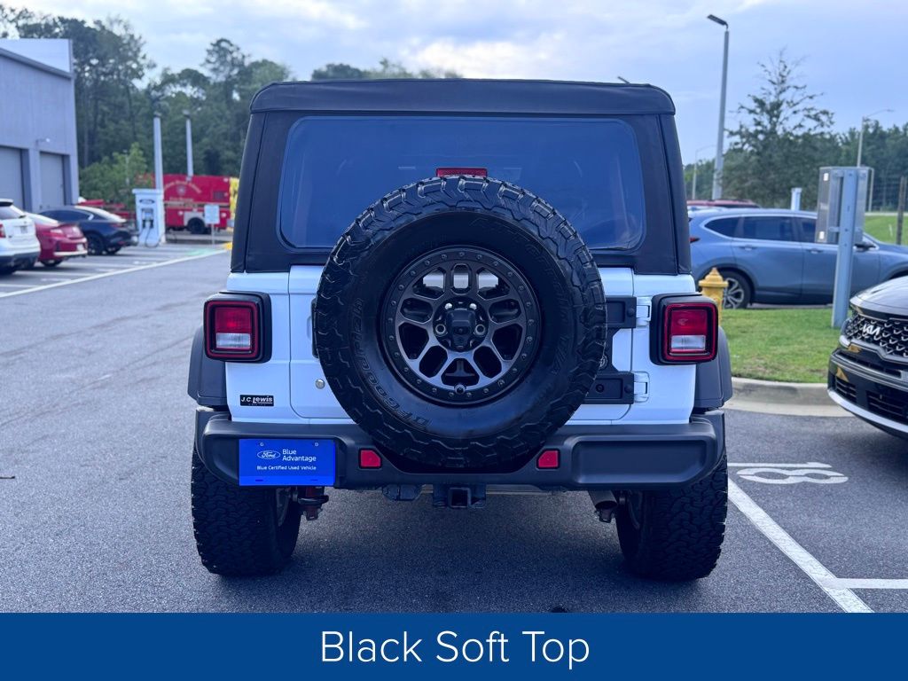 2023 Jeep Wrangler 4-Door Willys Sport 4x4