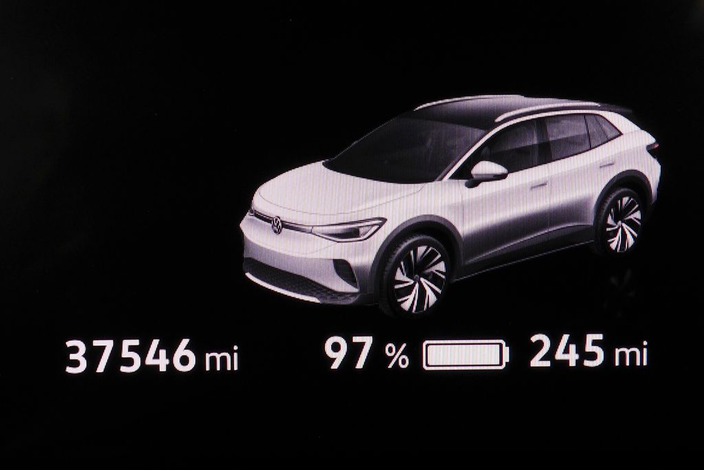 Thumbnail: 2023 Volkswagen ID.4 - 7