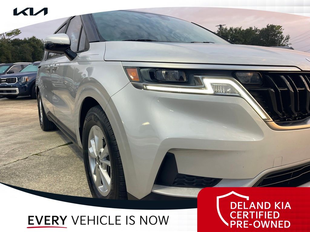 Used 2023 Kia Carnival Van
