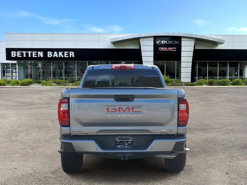 2024 GMC Canyon AT4 6