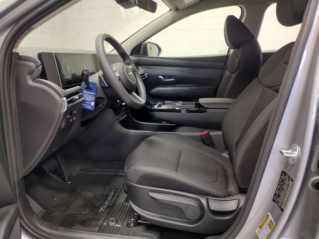 2026 Hyundai Tucson Hybrid Blue SE