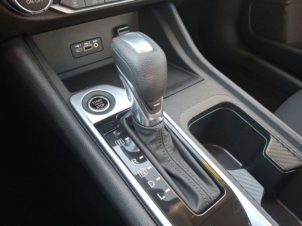 Thumbnail: 2023 Nissan Sentra - 15