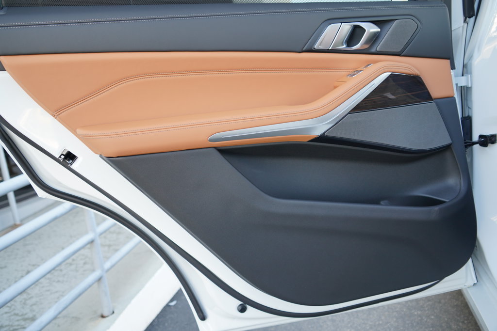Thumbnail: 2027 BMW X7 - 32