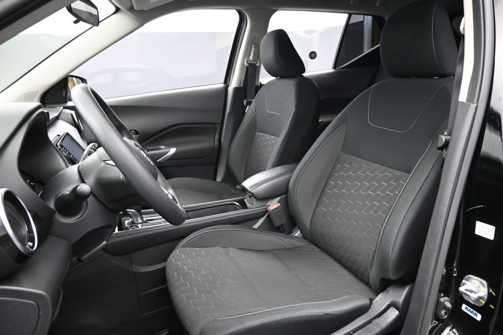 2024 Nissan Kicks SV Xtronic CVT