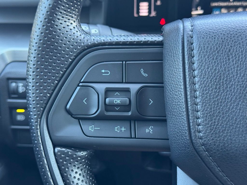 2025 Toyota Tacoma SR5 Double Cab photo 15