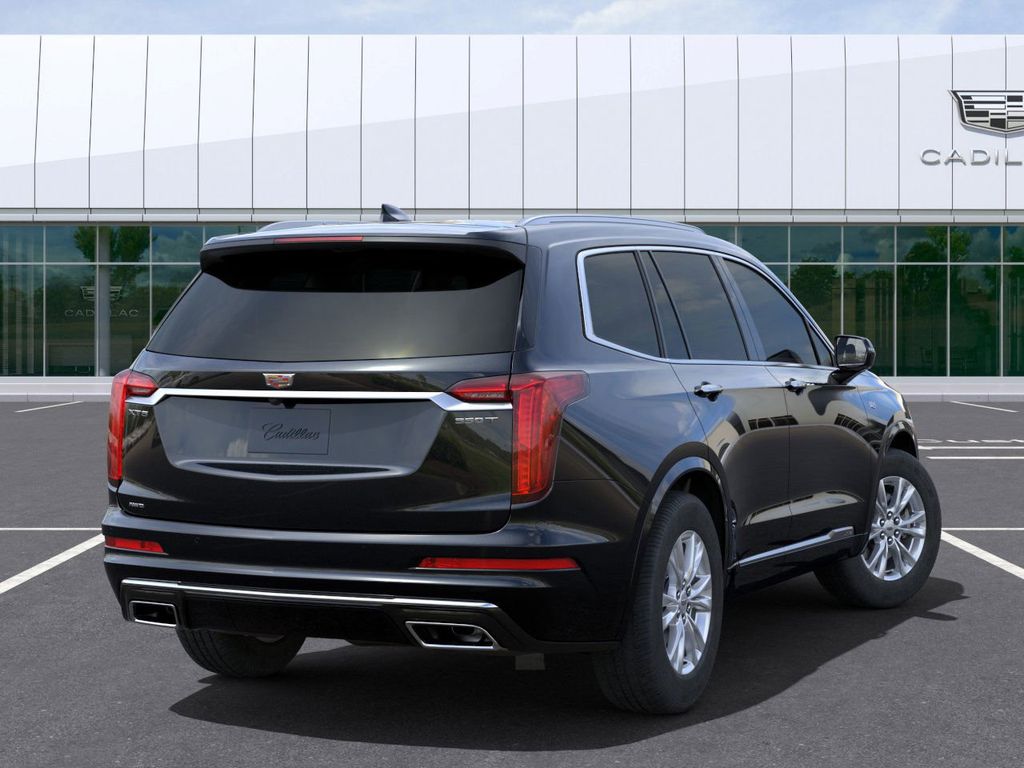 2025 Cadillac XT6 Luxury 4