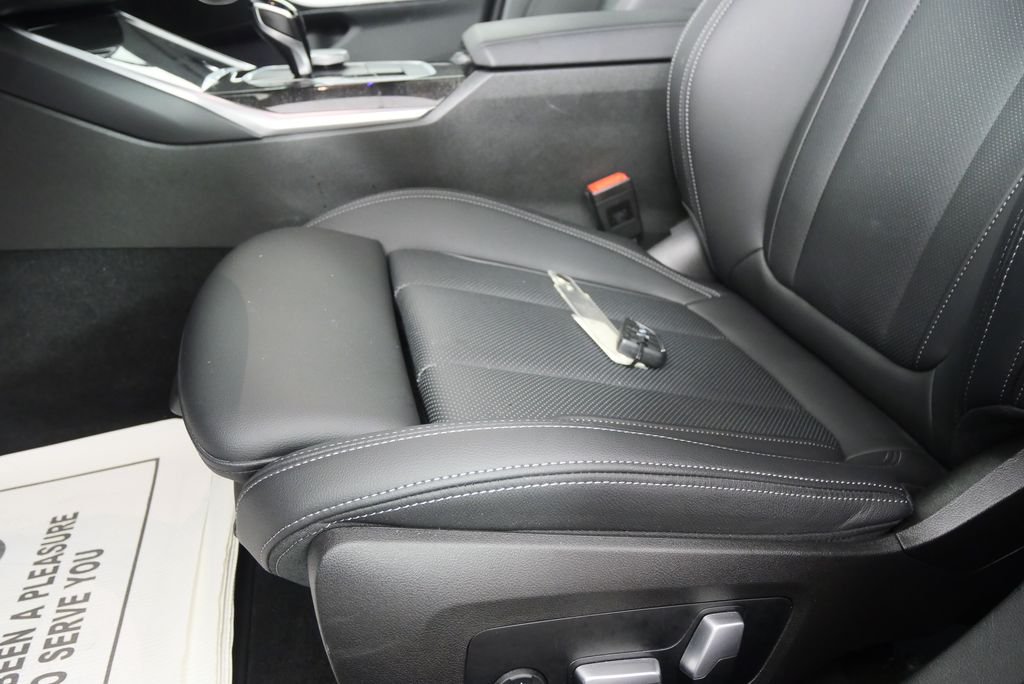 2022 BMW 3 Series 330i 10