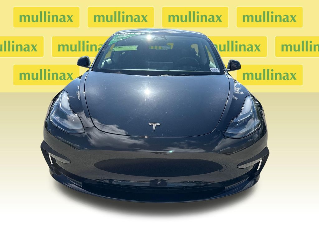 Used 2022  Tesla Long Range image 10