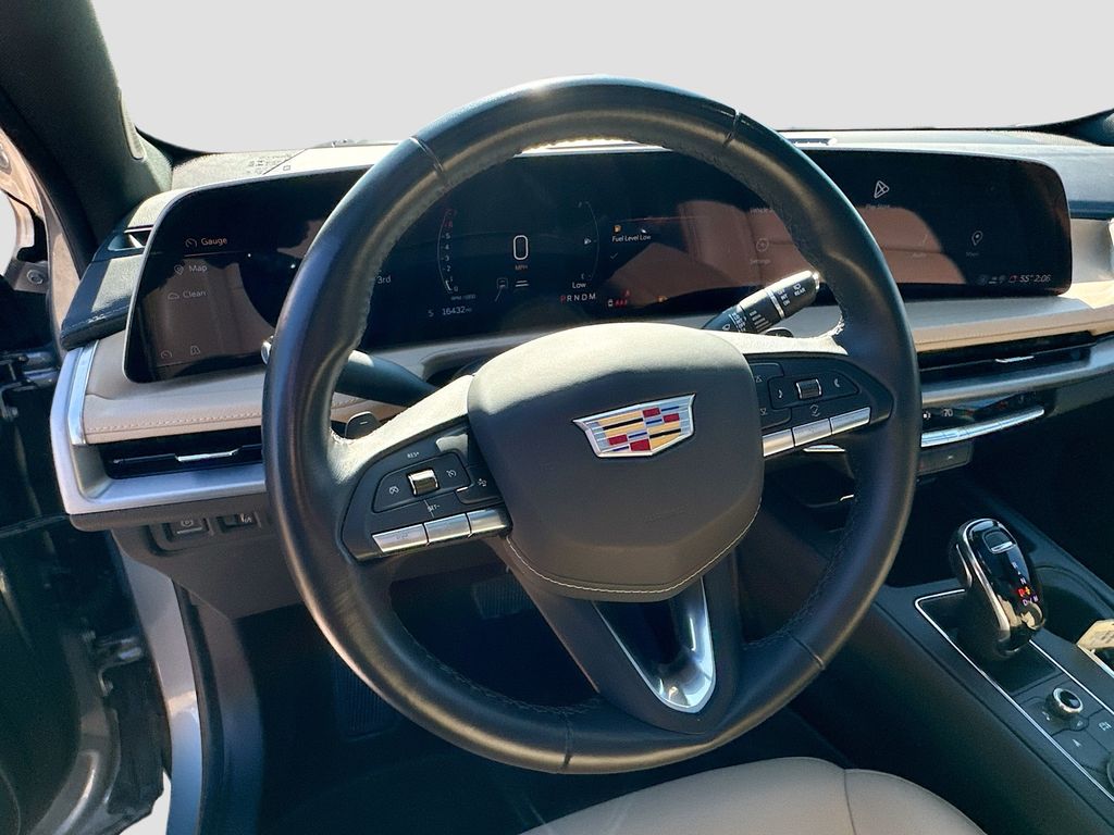 Used 2024 Silver Cadillac Luxury image 11