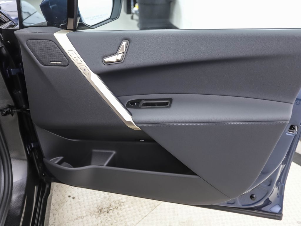 Thumbnail: 2026 BMW iX - 27