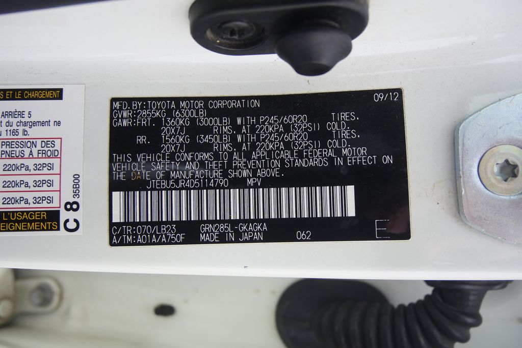 Thumbnail: 2013 Toyota 4Runner - 9