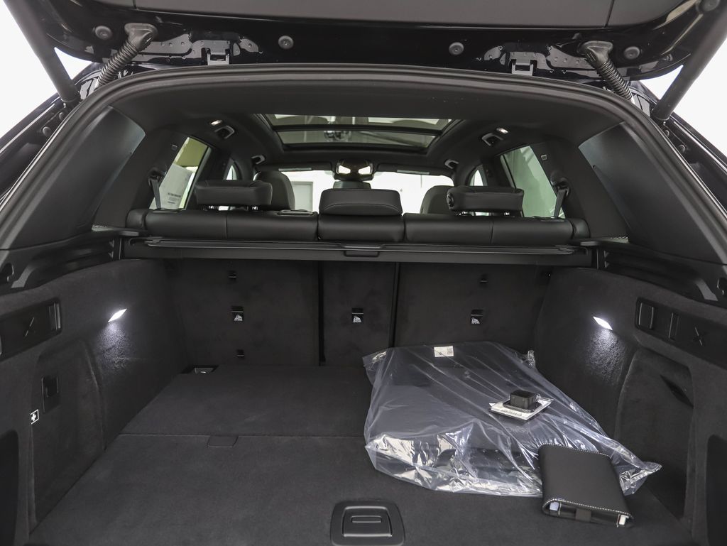 Thumbnail: 2026 BMW X5 - 24