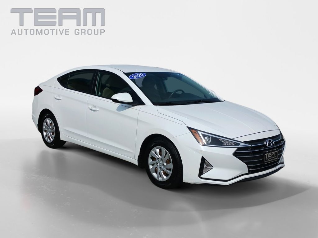Quartz White Pearl 2020 Hyundai Elantra SE FWD Sedan Front-Wheel Drive Continuously Variable Transmission