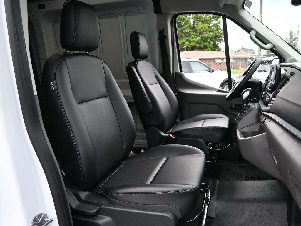 2025 Ford Transit 350