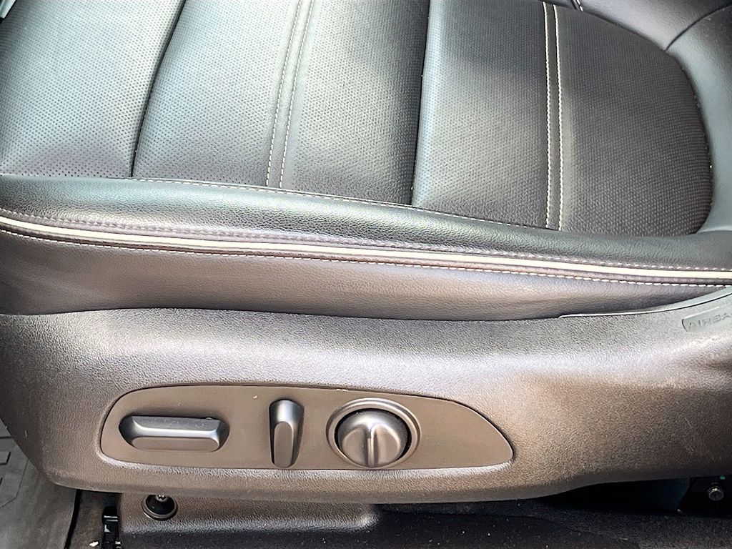 Used 2022 Black GMC Denali image 20