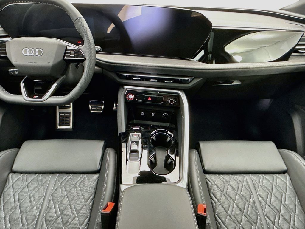 Thumbnail: 2026 Audi SQ5 - 13