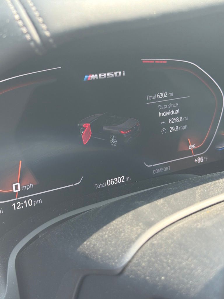 Used 2021 White BMW M850i xDrive image 3