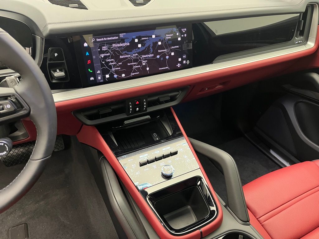 Thumbnail: 2026 Porsche Cayenne - 16