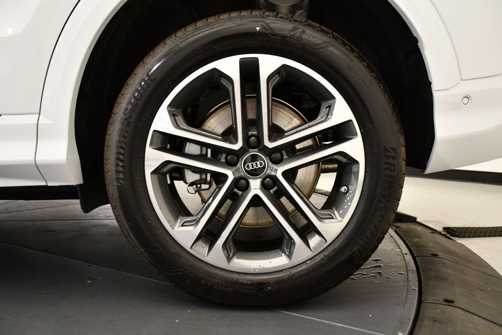 2025 Audi Q5 Premium 14