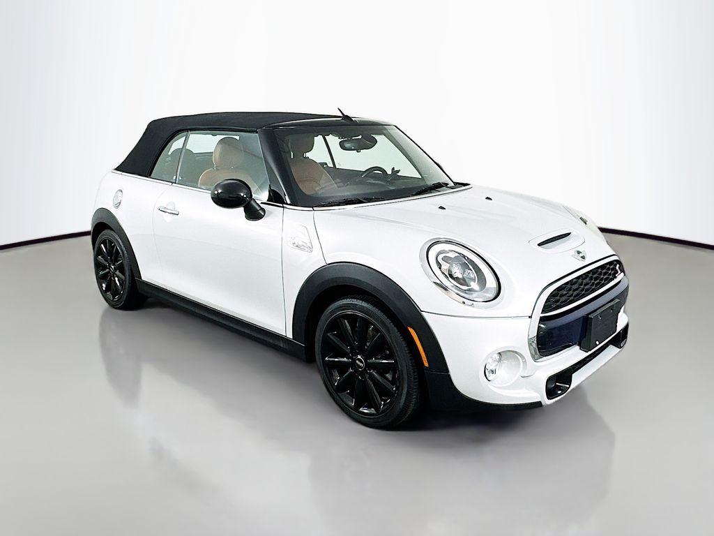 2017 MINI Cooper Base 3