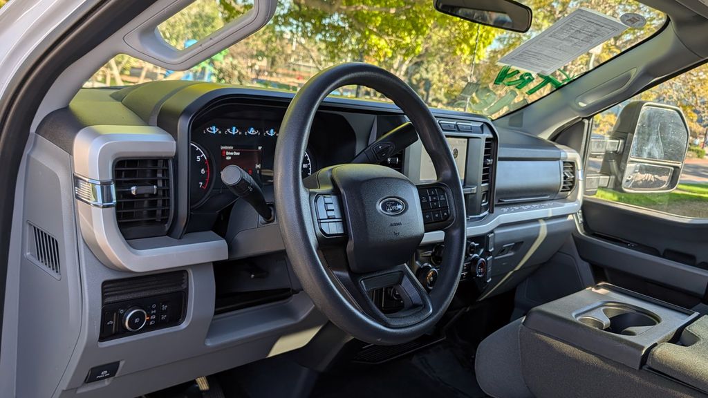 Used 2024 Ford Super Duty F-250 XLT 4D Crew Cab