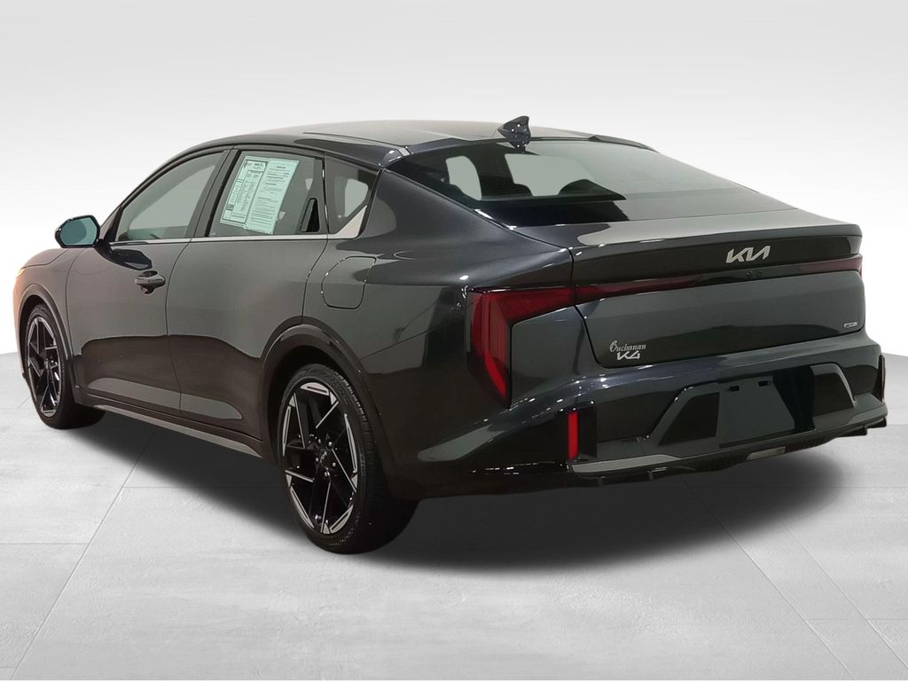 2025 Kia K4 GT-Line