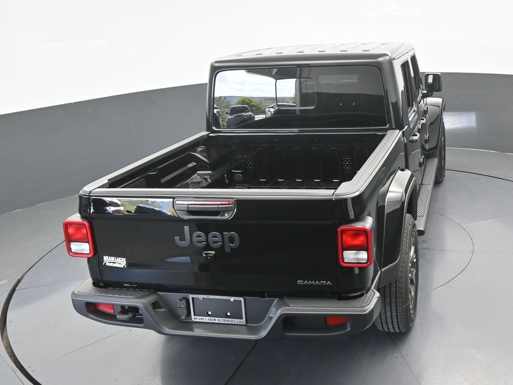 New 2026 black clearcoat Jeep Sahara image 45