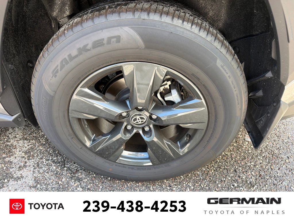 Used 2026  Toyota LE image 11